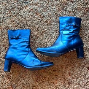 LA Boutique Vintage Black Boots